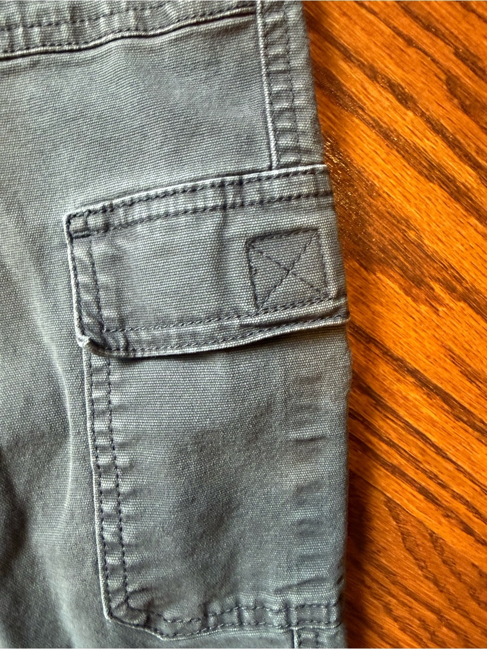 Eddie Bauer Olive Green Cargo Capris/Crops - Size 4 - Picture 4 of 7